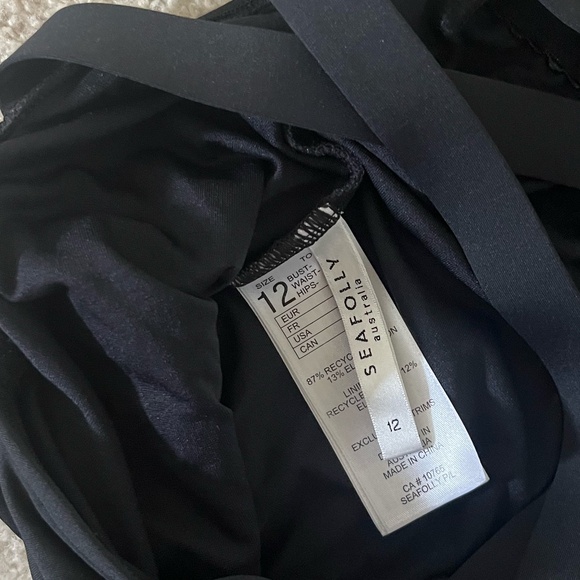 Seafolly Active V-Neck One-Piece Swimsuit - Picture 4 of 4